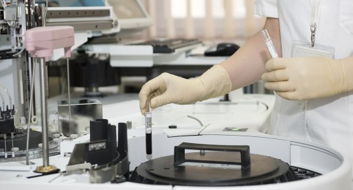 Professor Larry Goodyear Suggests that Travel Clinics in Pharmacies could Make Life Easier for Travellers