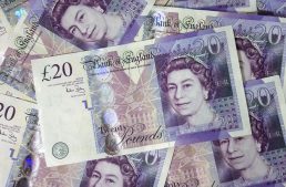 How Savers Should Use Their £500 Towards Pensions Advice