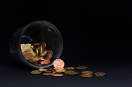The Right Money Habits To Learn Before You’re 30