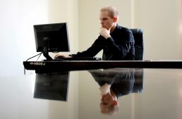 How to Divide Your Time for Optimal Results as an Entrepreneur