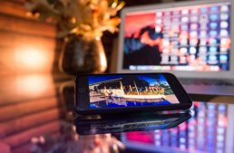 How To Use the Internet to Avoid Wasting Money