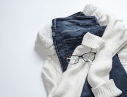 Luxury vs low-priced clothing brands: how they approach marketing